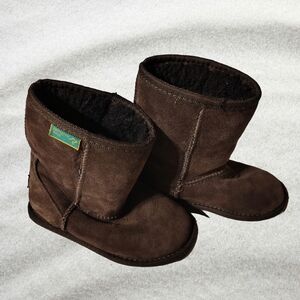 Big Kids Australian Uggs Size 3.5 EUC